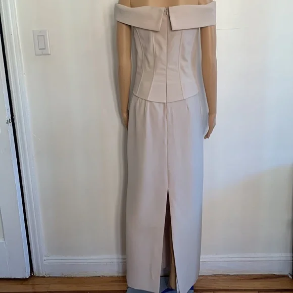 DAVID’S BRIDAL Off- Shoulder Gown - Picture 6 of 12